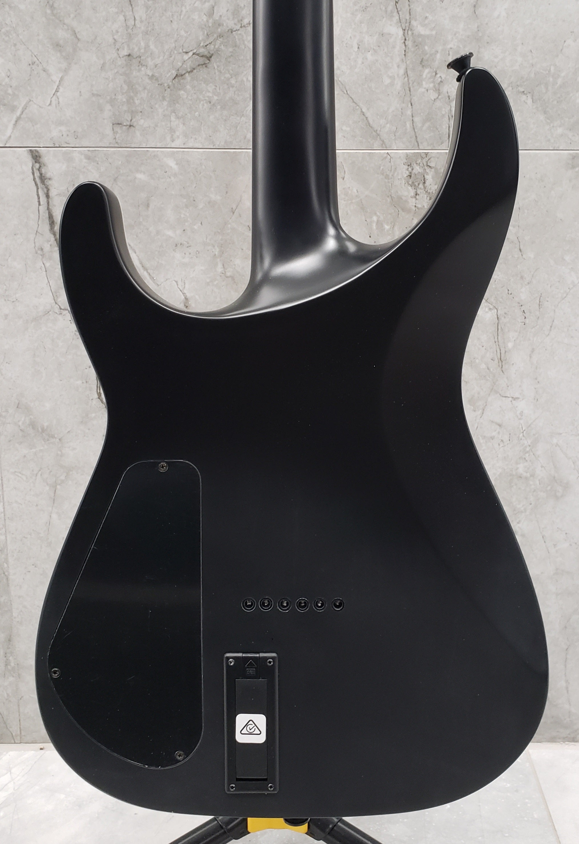 JACKSON X Series Soloist SLA6 DX Baritone Satin Black 2919260568 SERIAL NUMBER ISJ2210928 - 6.6 LBS