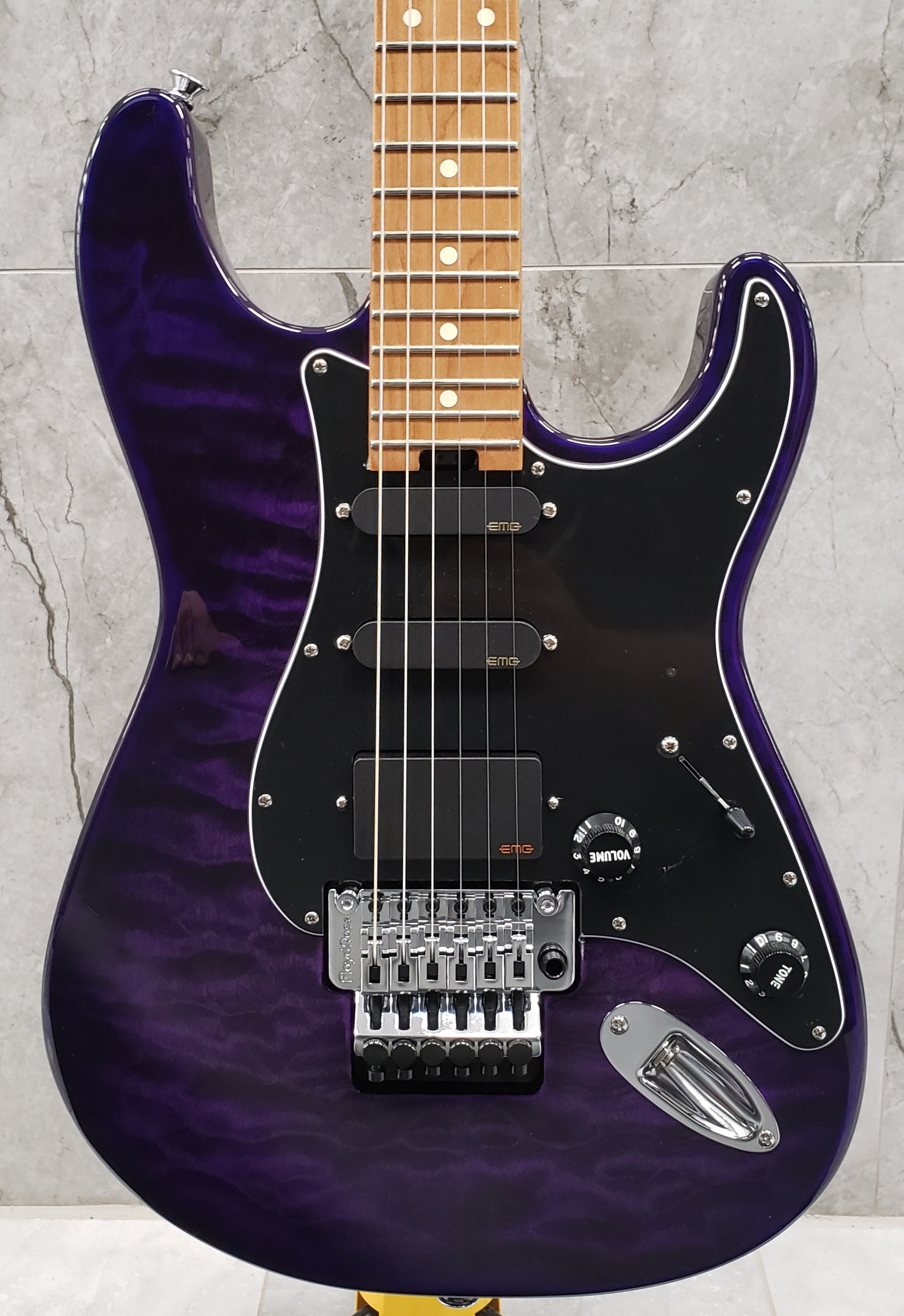 CHARVEL Marco Sfogli Signature Pro-Mod So-Cal Style 1 HSS FR CM QM, Caramelized Maple Fingerboard, Transparent Purple Burst 2966036592