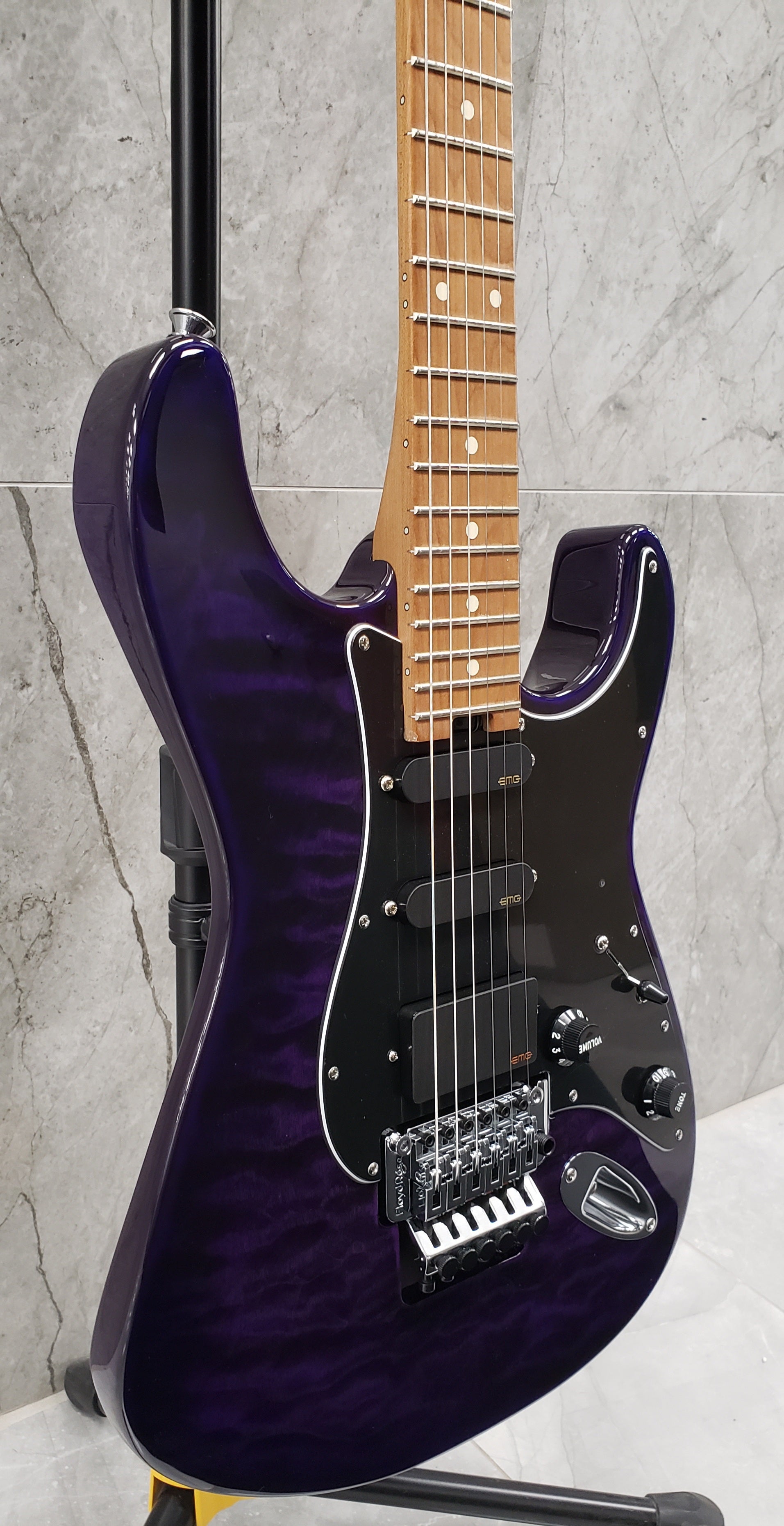 CHARVEL Marco Sfogli Signature Pro-Mod So-Cal Style 1 HSS FR CM QM, Caramelized Maple Fingerboard, Transparent Purple Burst 2966036592