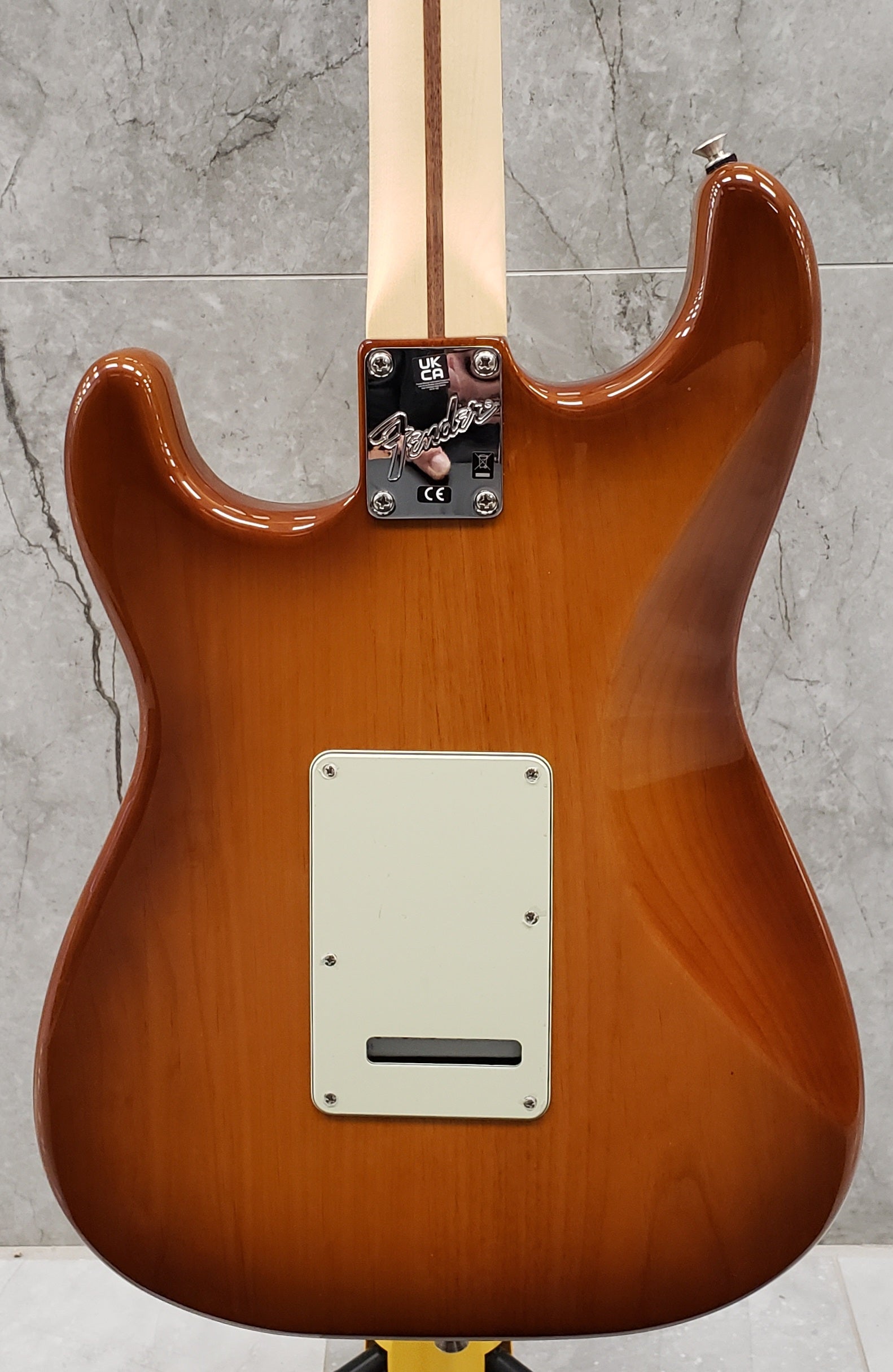 Fender American Performer Stratocaster Rosewood Fingerboard - Honey Burst F-0114910342