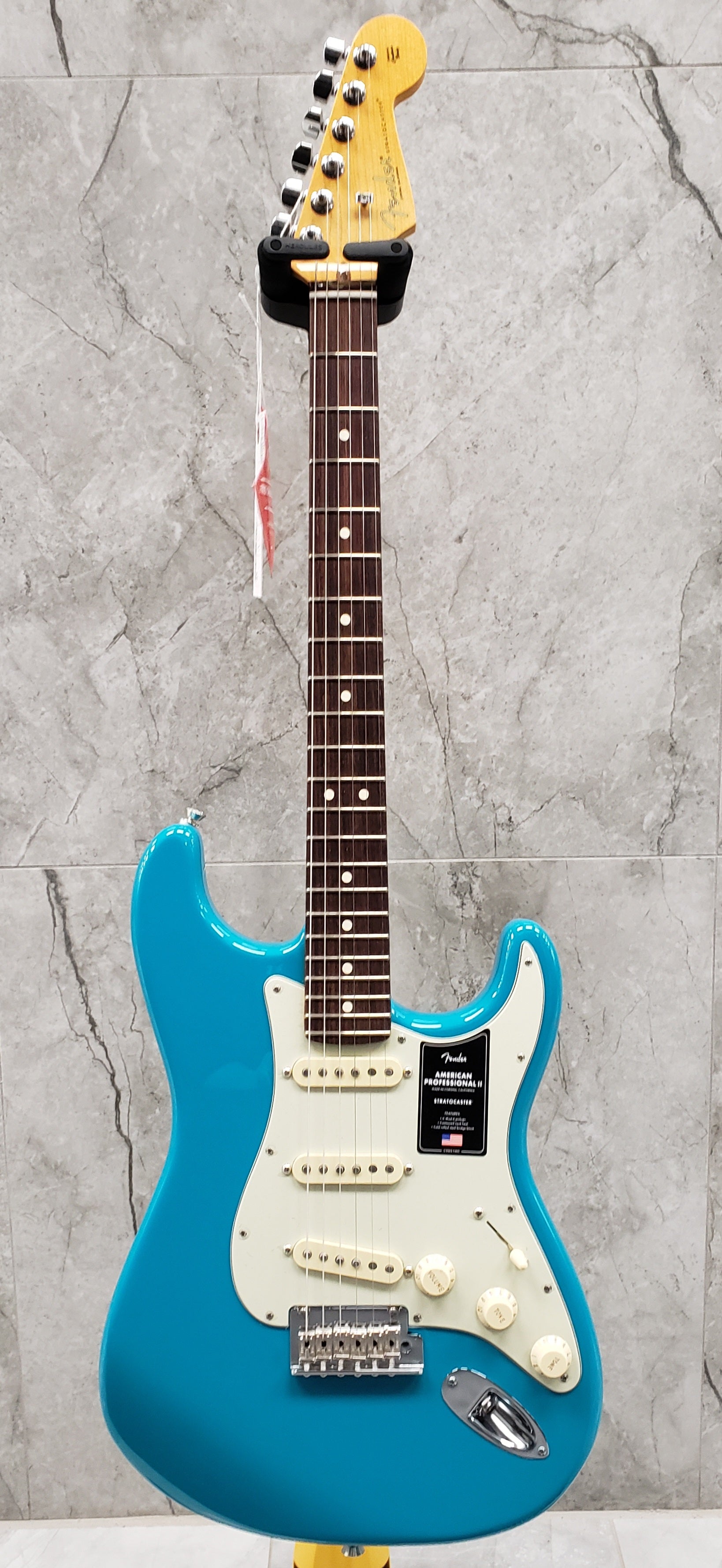 Fender American Professional II Stratocaster Rosewood Fingerboard Miami Blue F-0113900719