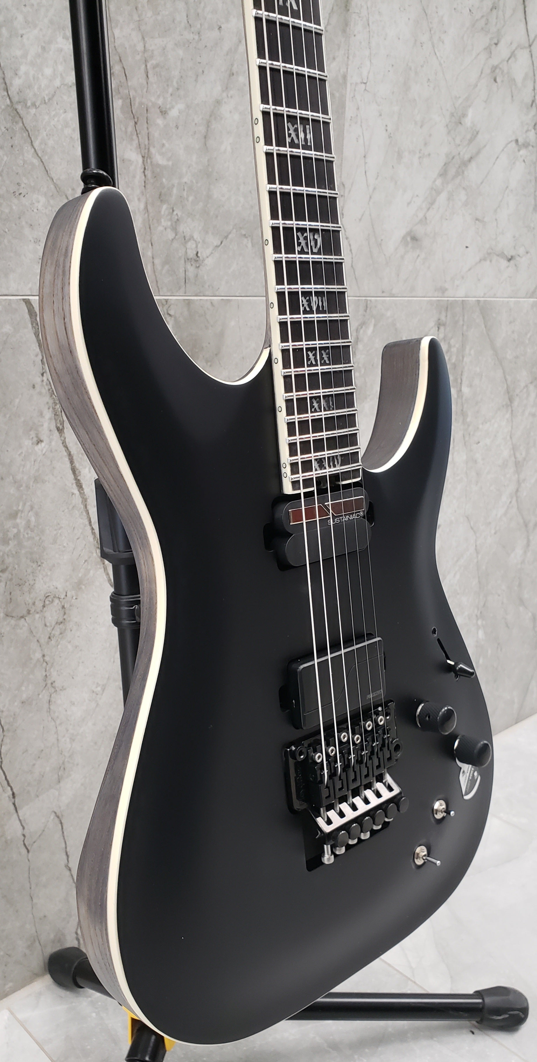 Schecter C-1 FR S SLS Evil Twin W/ SUSTAINIAC Satin Black 1348-SHC