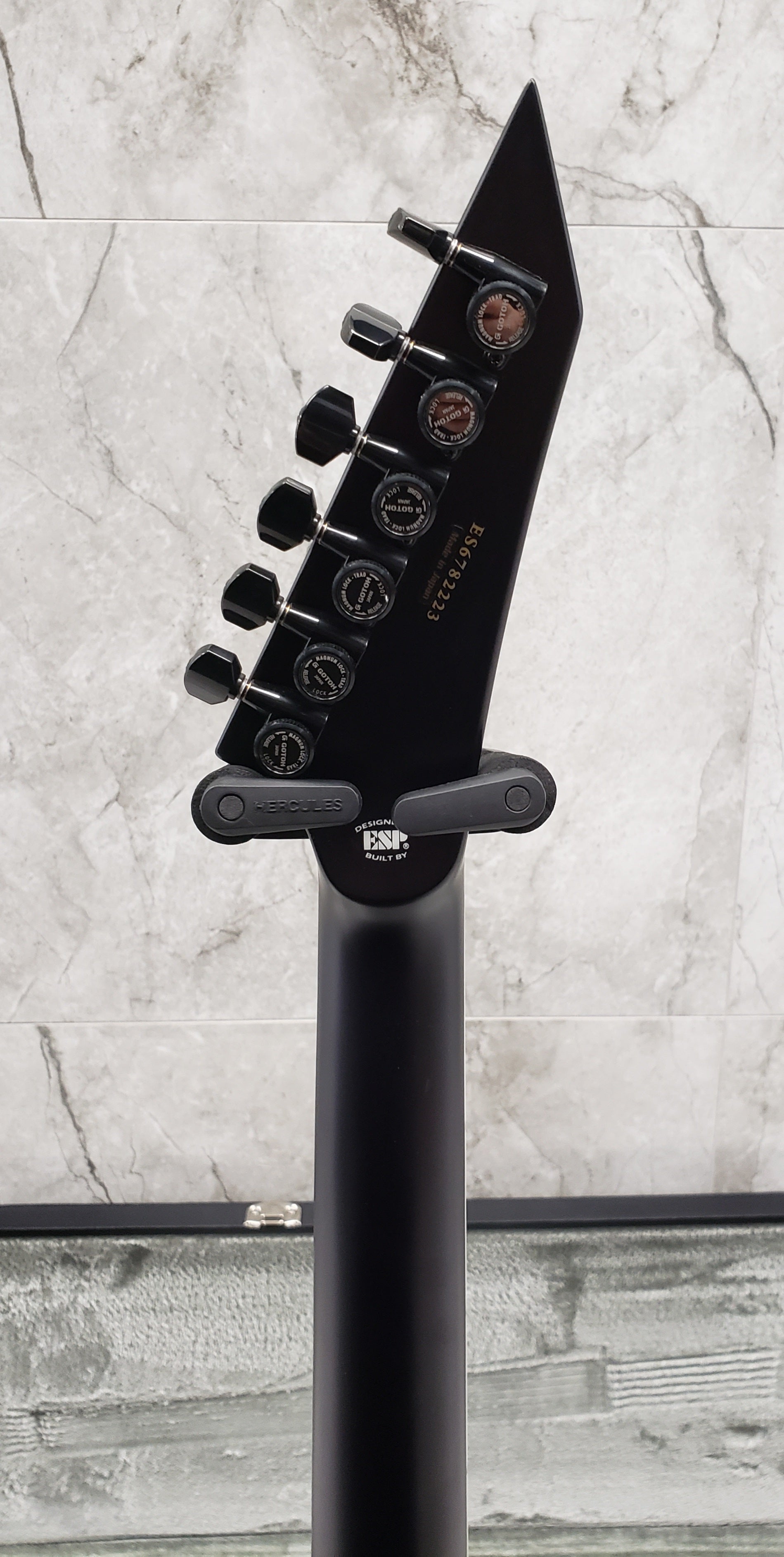 ESP EII MII E-ii M-ii Neck-thru MADE IN JAPAN Black Natural Fade EIIMIINTHSBLKNFD SERIAL NUMBER ES6782223 - 8.2 LBS