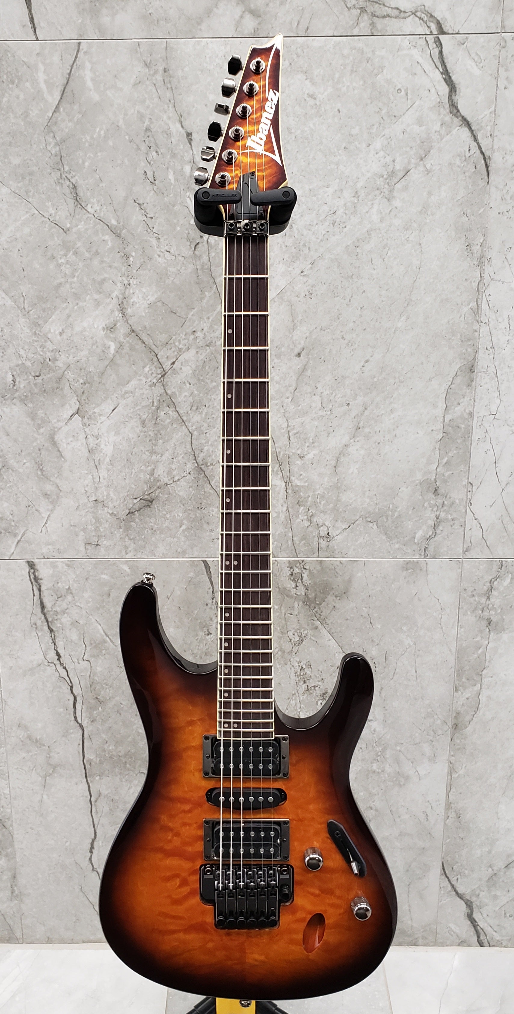 Ibanez S670QMDEB S670 Dragon Eye Burst SERIAL NUMBER I220602725 6.8 L.A. Music