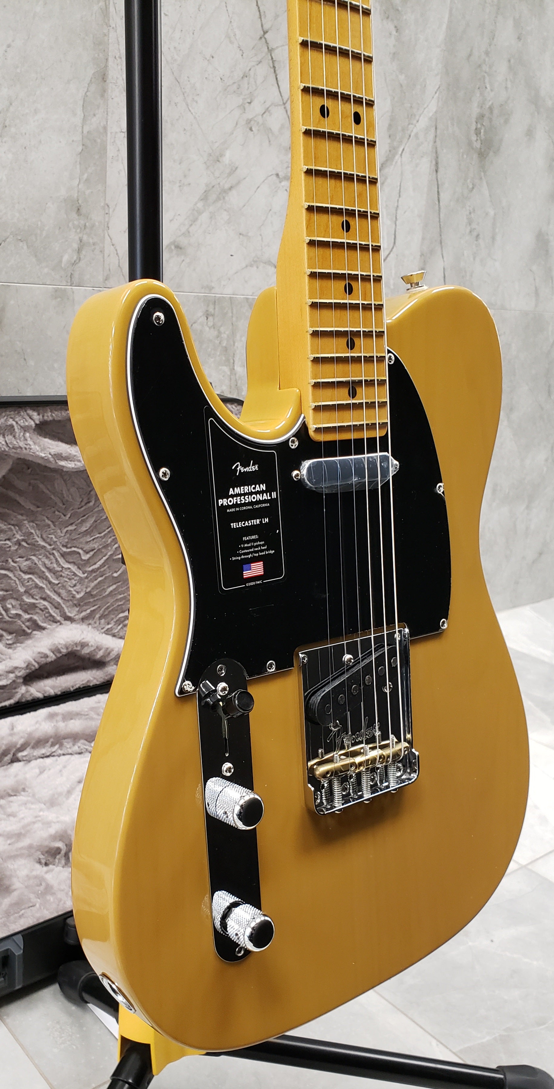 Fender American Professional II Telecaster Left Handed Maple Fingerboard Butterscotch Blonde F-0113952750