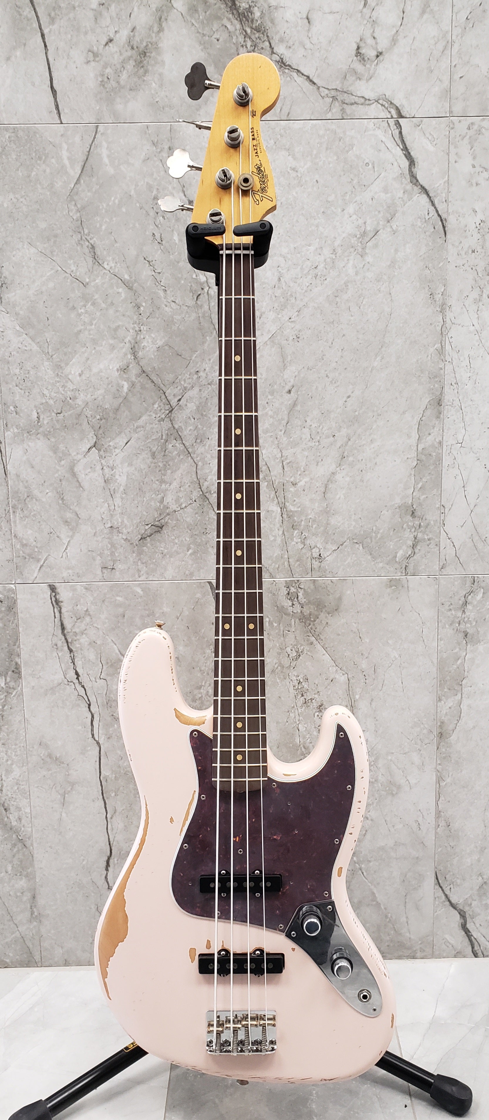 Fender Flea Jazz Bass Rosewood Fingerboard Roadworn Shell Pink 0141020356