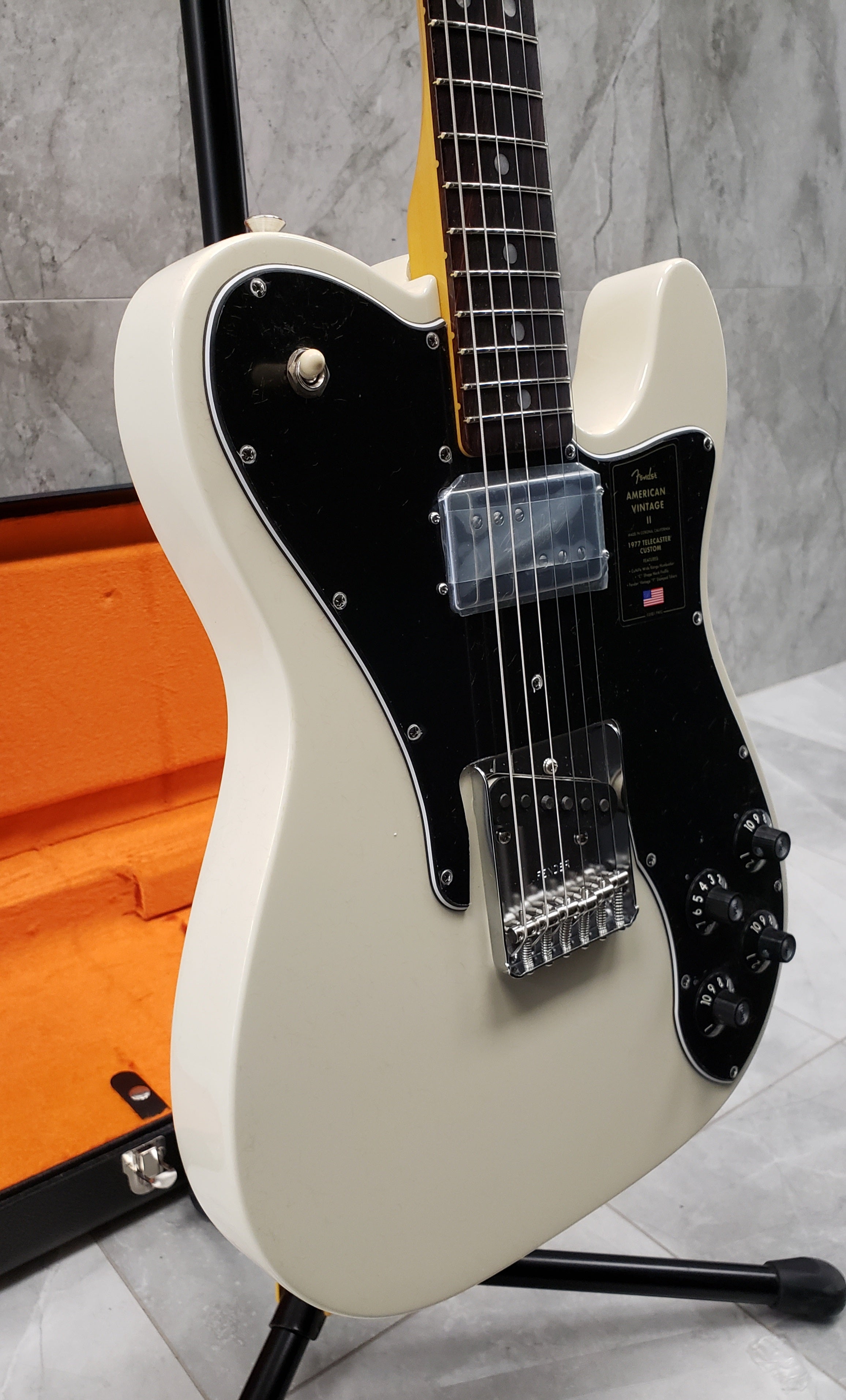 Fender American Vintage II 1977 Telecaster Custom Rosewood Fingerboard,  Olympic White 0110440805 SERIAL NUMBER VS220057 - 7.8 LBS