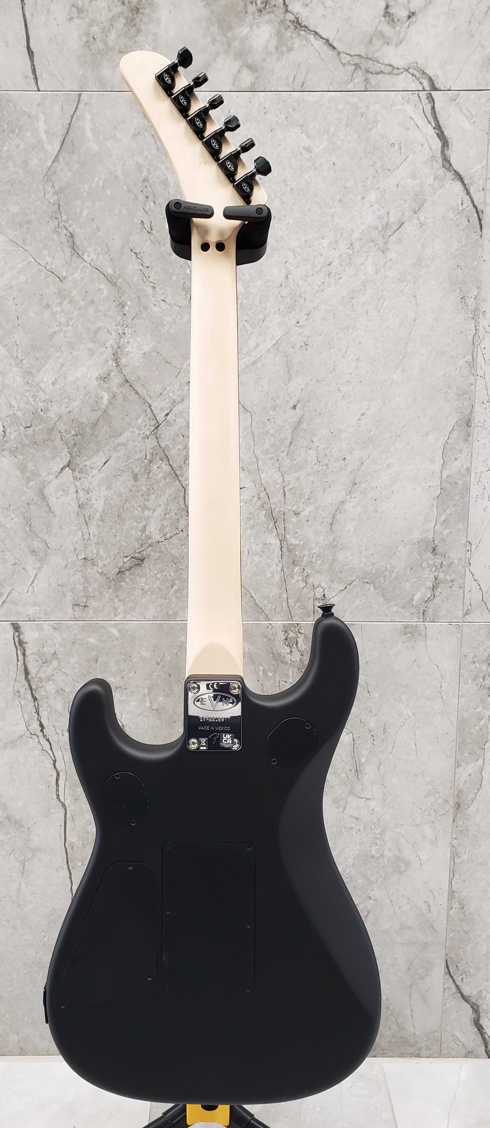 EVH 5150 Series Standard Ebony Fingerboard Stealth Black 5108001568