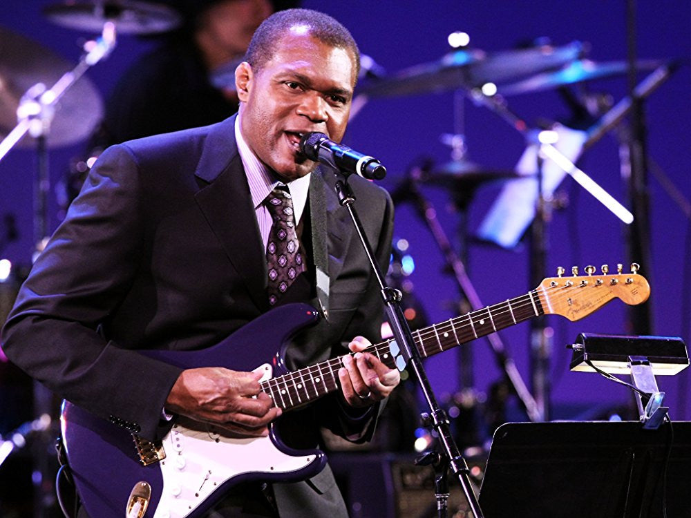 Fender Custom Shop Robert Cray Signature Stratocaster", Rosewood Fingerboard, Violet 109100826 - L.A. Music - Canada's Favourite Music Store!