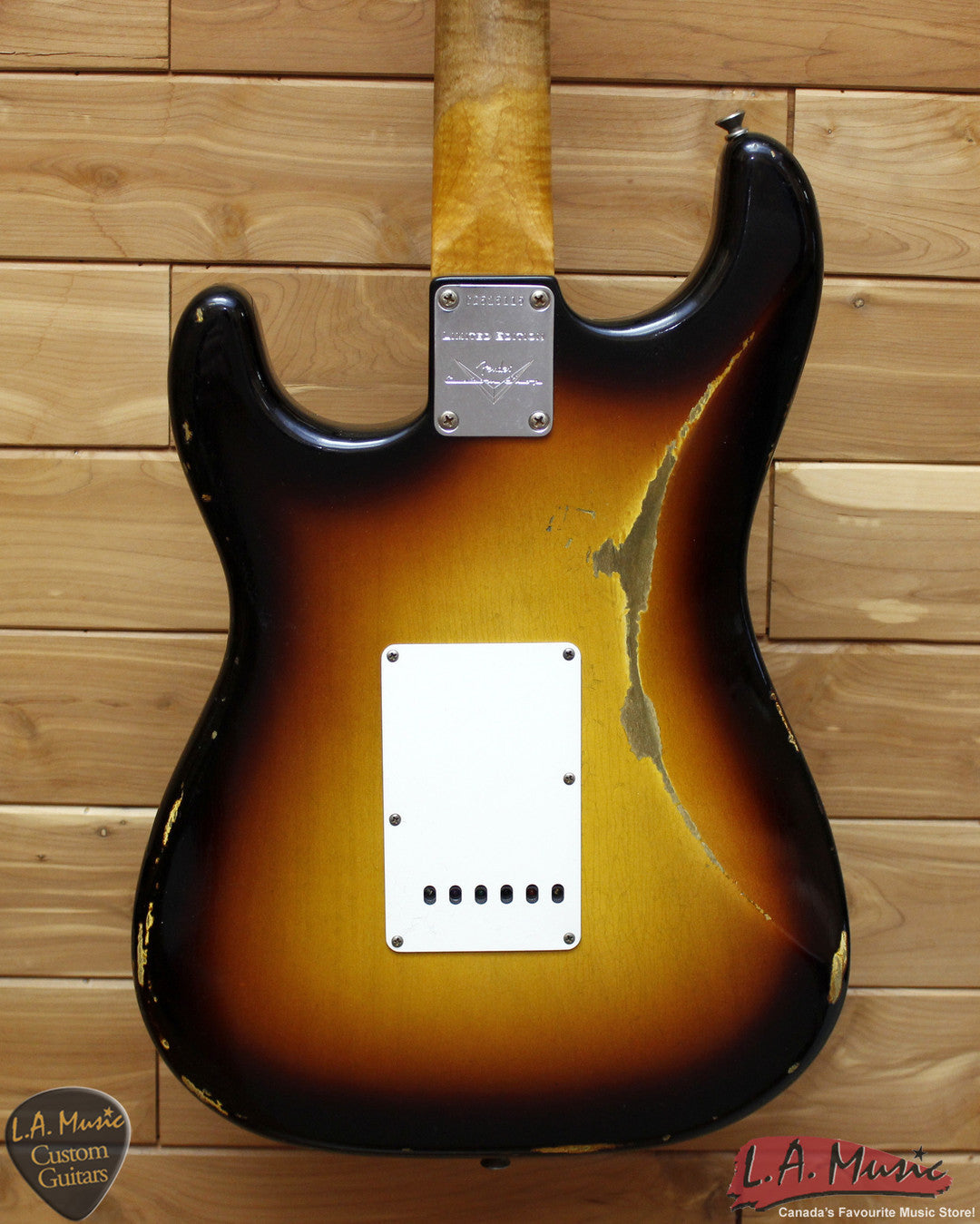 Fender Custom Shop Namm 2016 #181 Limited Edition Stratocaster Faded 3 Tone Sunburst - 9230903800 - L.A. Music - Canada's Favourite Music Store!