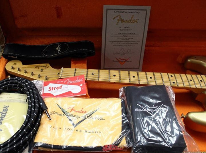 Fender Custom Shop 1956 Relic Stratocaster 56 HLE Gold Special Run Limited 1500602898 - L.A. Music - Canada's Favourite Music Store!