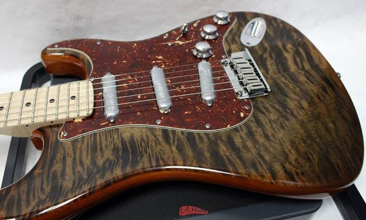 Fender Custom Shop Quilt Maple Top Artisan Stratocaster, Maple Fingerboard, Tigereye 1510132152 - L.A. Music - Canada's Favourite Music Store!