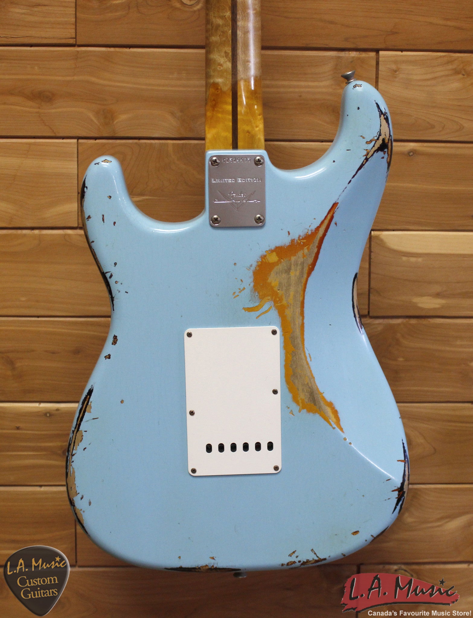 Fender Custom Shop Limited Edition Heavy Relic Mich Maker Daphne Blue Over 3-Tone Sunburst 1510060104 - L.A. Music - Canada's Favourite Music Store!