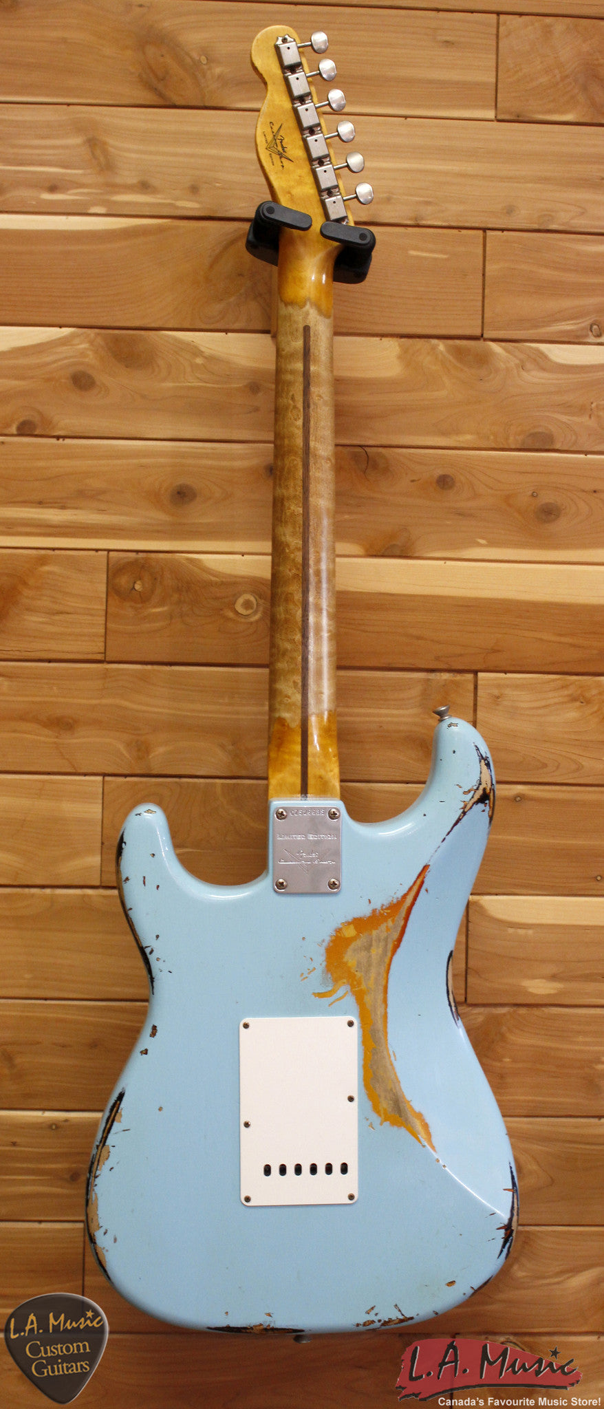Fender Custom Shop Limited Edition Heavy Relic Mich Maker Daphne Blue Over 3-Tone Sunburst 1510060104 - L.A. Music - Canada's Favourite Music Store!