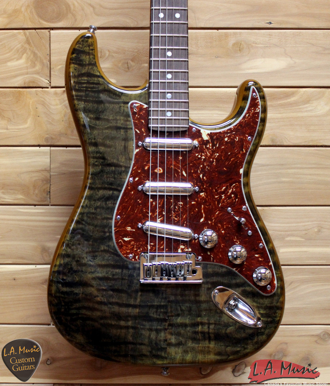 Fender Custom Shop Spalted Maple Top Artisan Stratocaster'', Rosewood Fingerboard, Buckeye Finish 1510110151 - L.A. Music - Canada's Favourite Music Store!