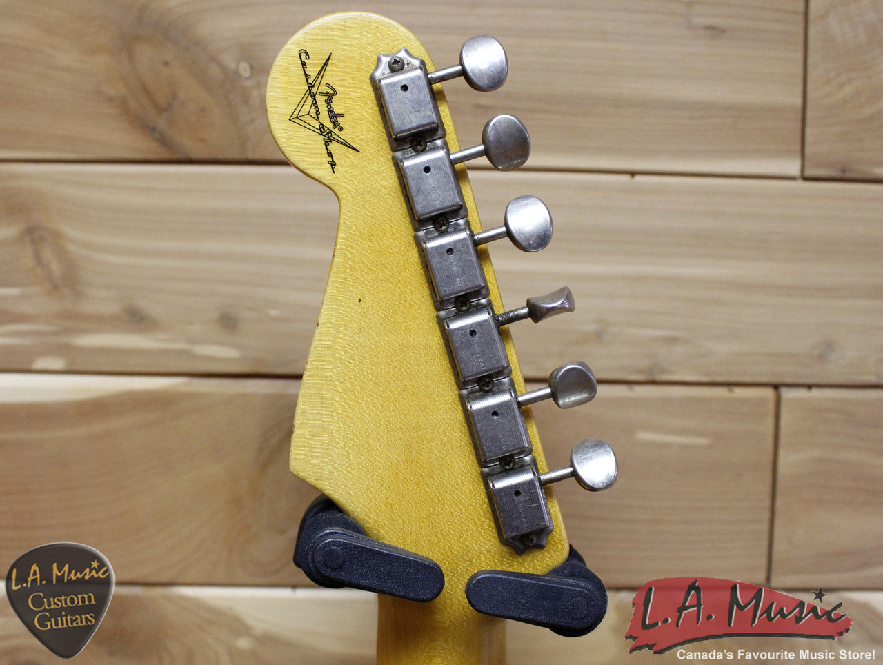 Fender Custom Shop 1957 Relic Stratocaster, Maple Fingerboard, 2-Color Sunburst 1555702803 - L.A. Music - Canada's Favourite Music Store!