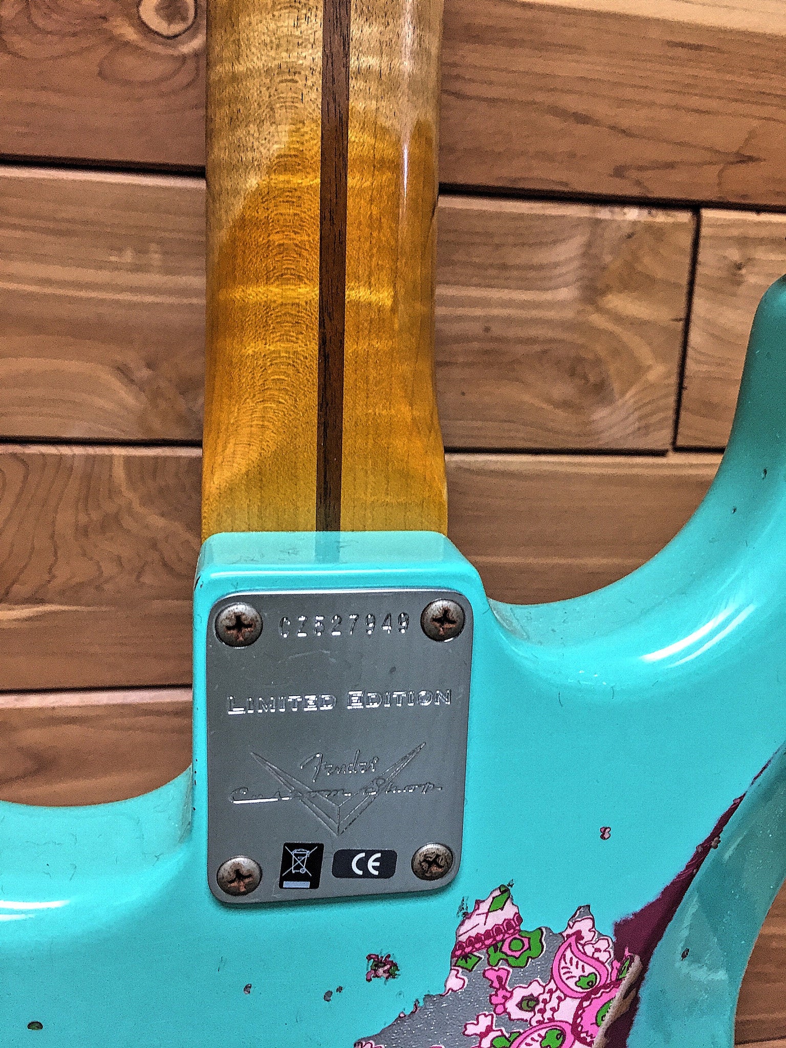 Fender Custom Shop Limited Edition 1957 Stratocaster Heavy Relic Sea Foam Green Over Paisley 9235302357 - L.A. Music - Canada's Favourite Music Store!