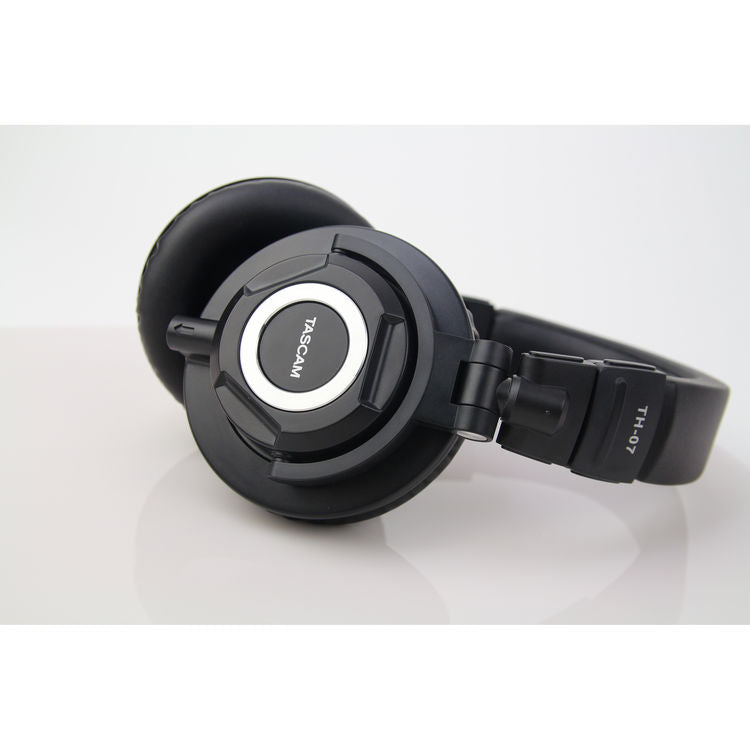 Tascam High-Definition Monitor Headphones Black TH-07-HD