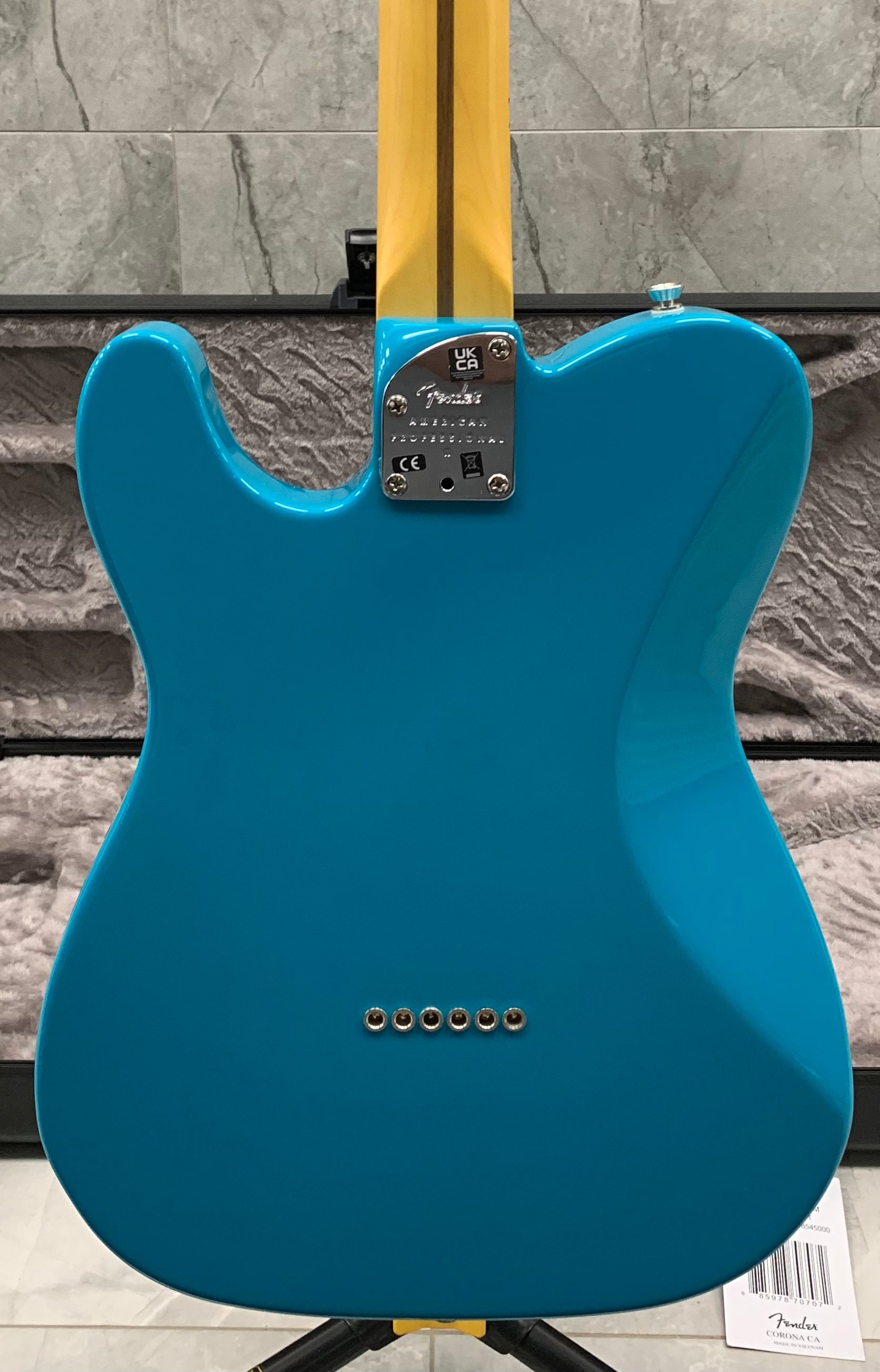 Fender American Professional II Telecaster Deluxe Maple Fingerboard Miami Blue F-0113962719 SERIAL NUMBER US22043942 - 8.0 LBS