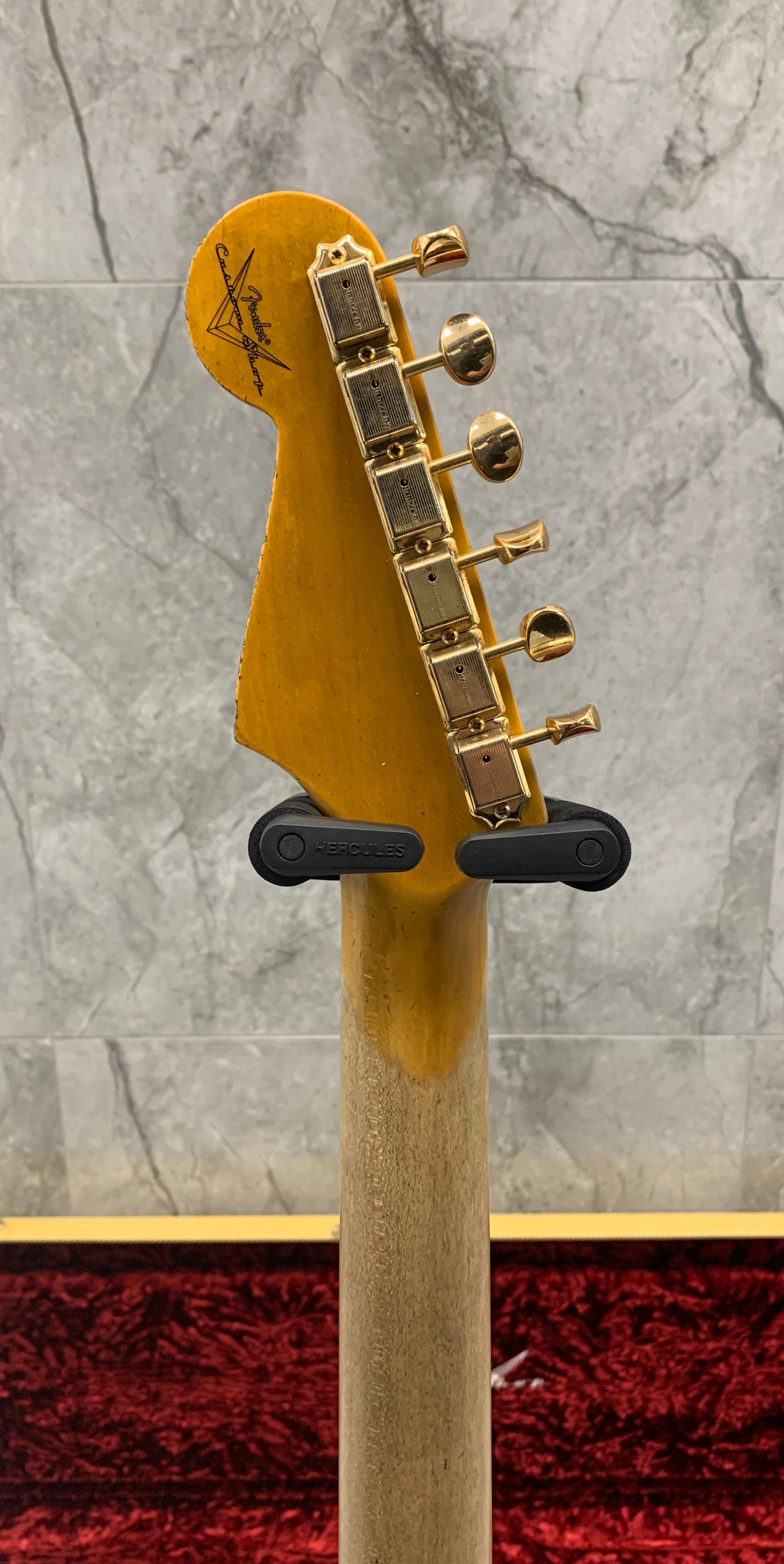 Fender Custom Shop SRV Stevie Ray Vaughan Signature Stratocaster Relic with Closet Classic Hardware, Rosewood Fingerboard, Faded 3-Color Sunburst 9235001087 SERIAL NUMBER CZ566267 - 7.6 LBS