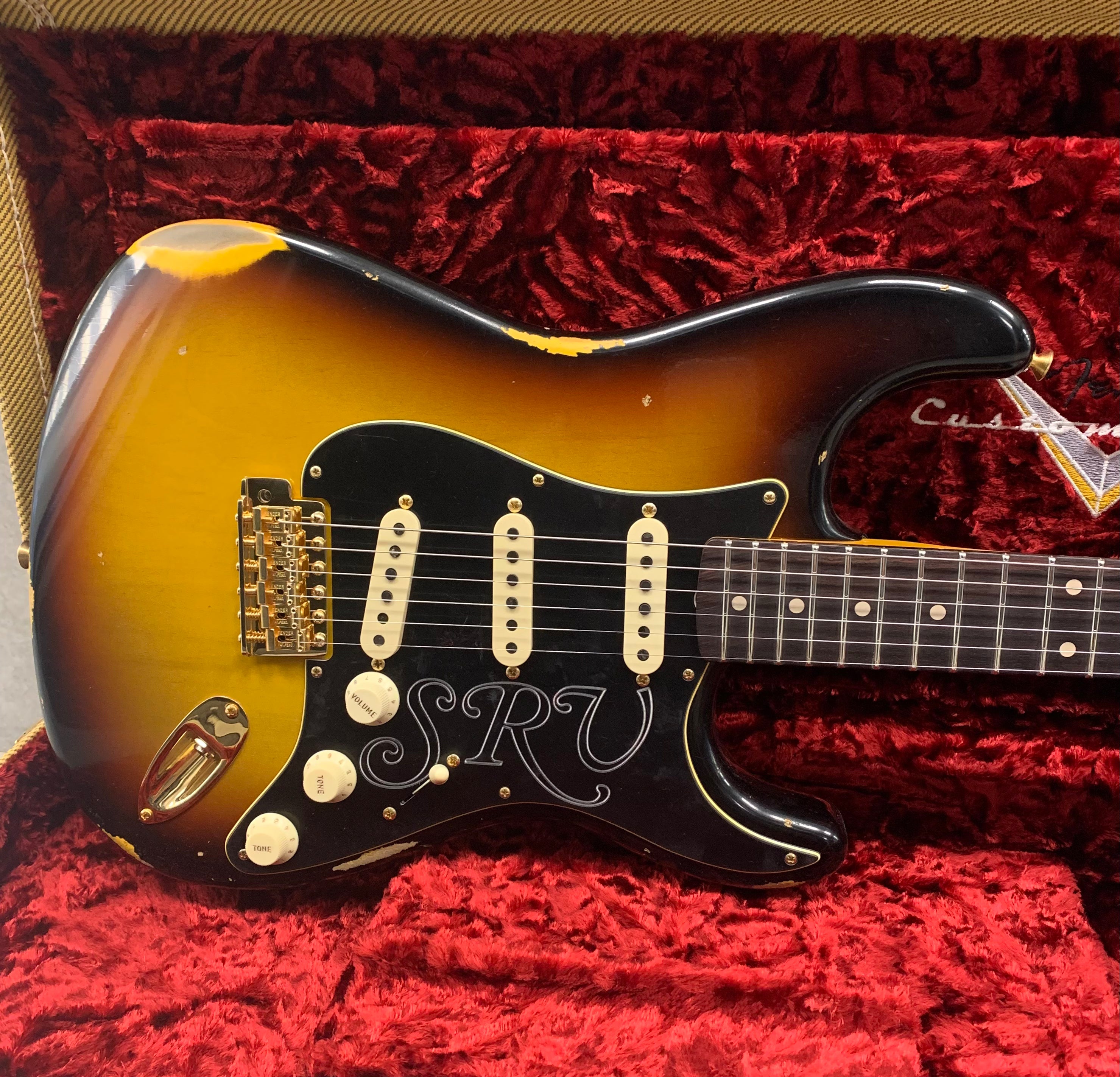 Fender Custom Shop SRV Stevie Ray Vaughan Signature Stratocaster Relic with Closet Classic Hardware, Rosewood Fingerboard, Faded 3-Color Sunburst 9235001087