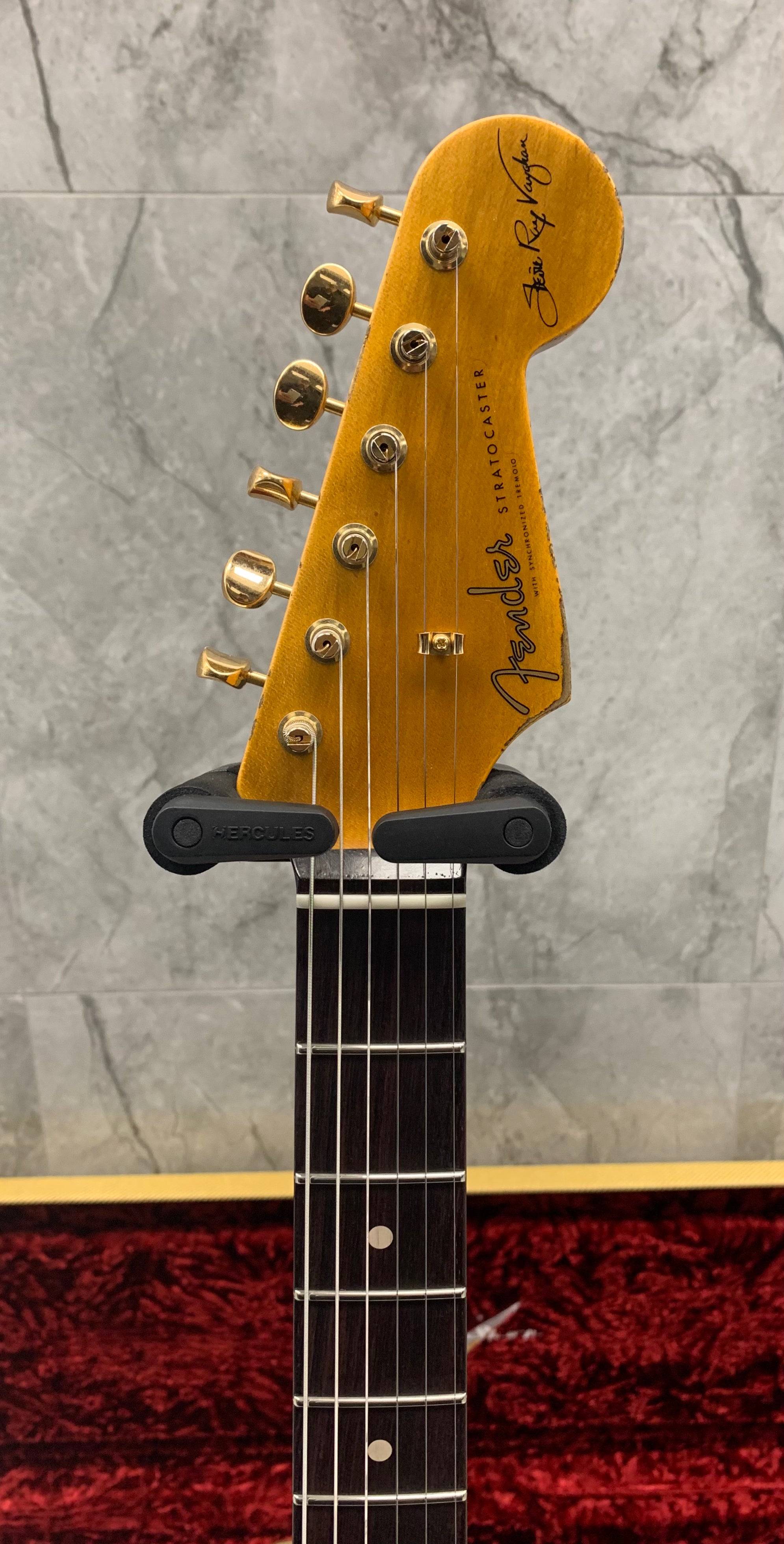 Fender Custom Shop SRV Stevie Ray Vaughan Signature Stratocaster Relic with Closet Classic Hardware Rosewood Fingerboard Faded 3 Color Sunburst