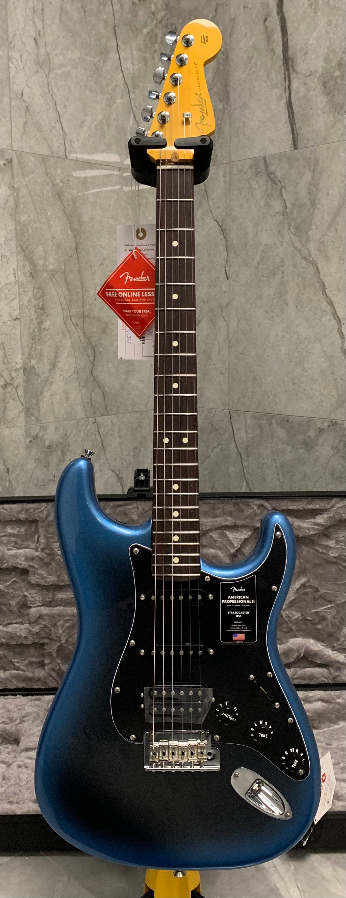 Fender American Professional II Stratocaster HSS Rosewood Fingerboard Dark Night F-0113910761