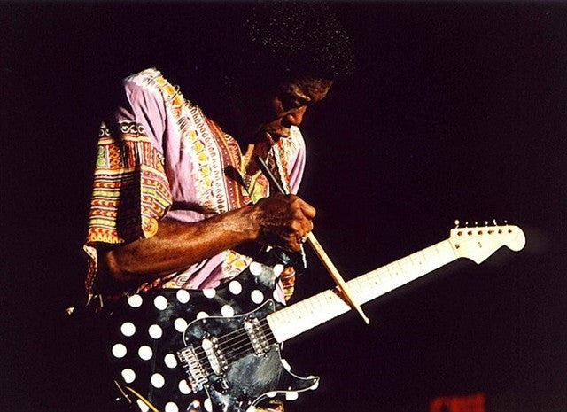 Fender Buddy Guy Standard Stratocaster®, Maple Fingerboard, Polka Dot Finish 0138802306 - L.A. Music - Canada's Favourite Music Store!